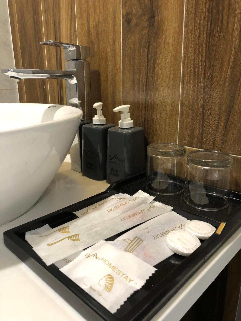 La An Homestay ホイアン エクステリア 写真